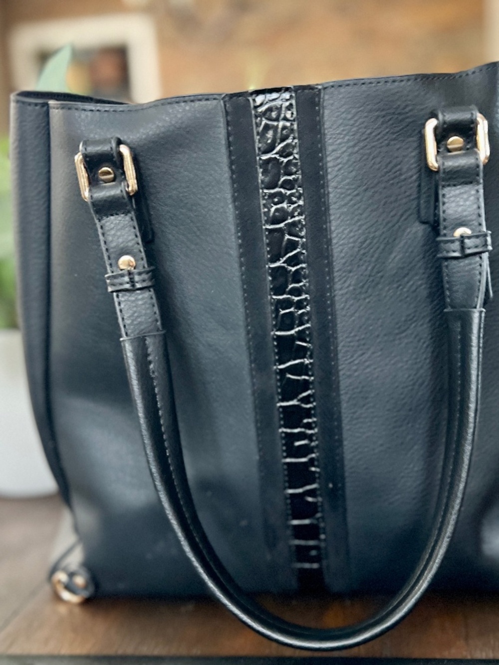 Tote bag